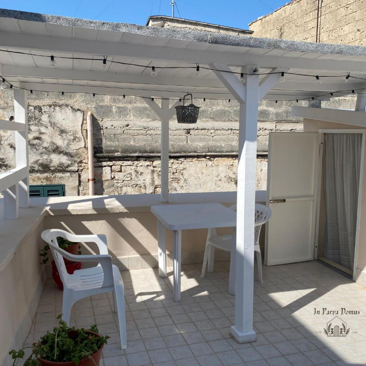 In Parva Domus Apartment Bitonto Exterior photo