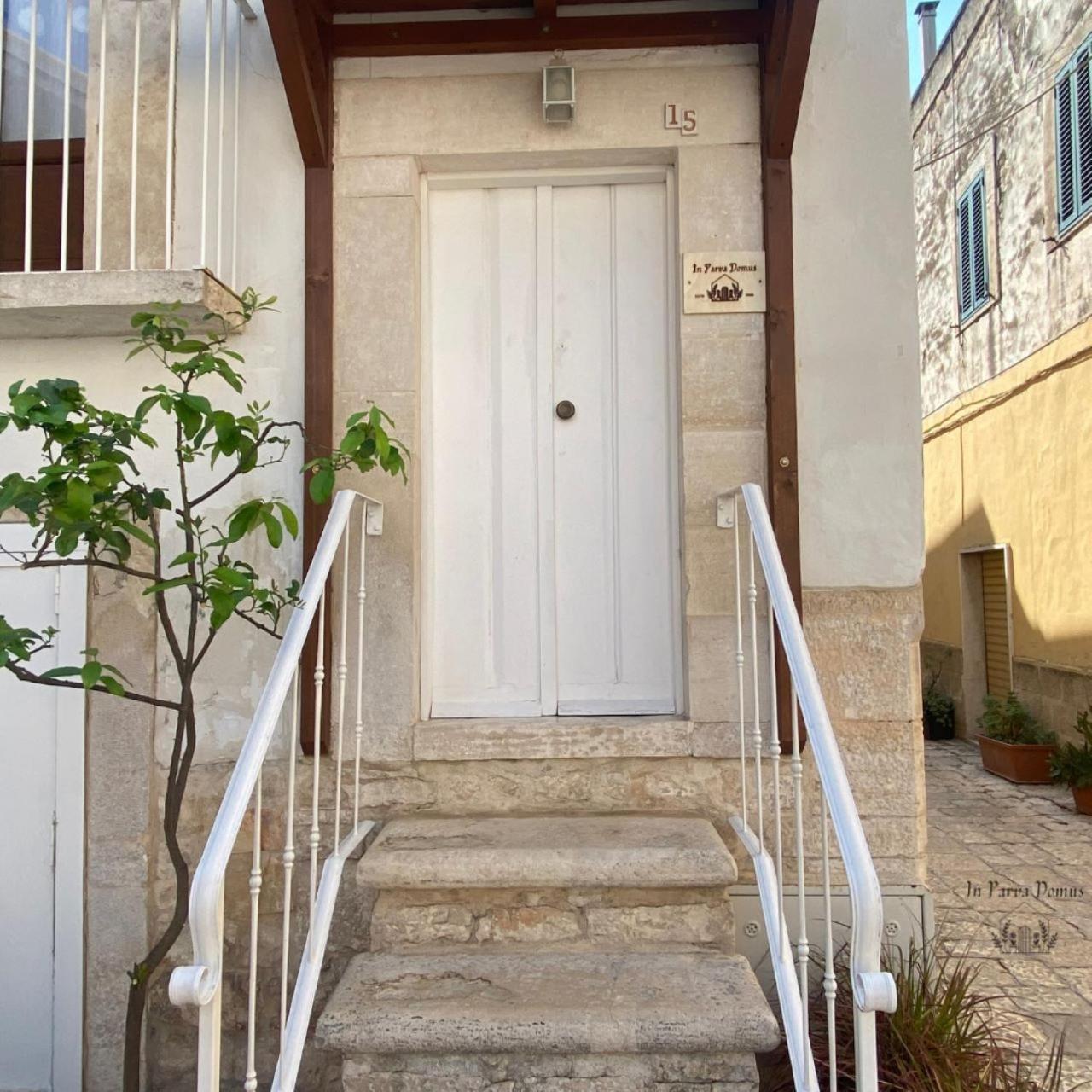 In Parva Domus Apartment Bitonto Exterior photo